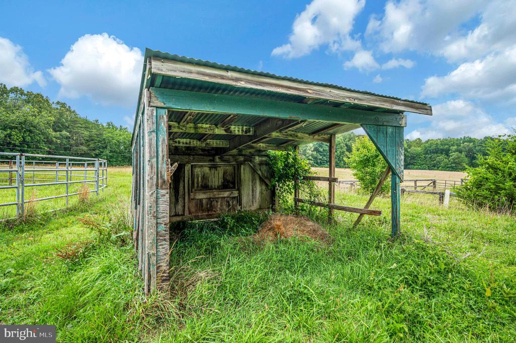 6317 LOUISIANNA RD, LOCUST GROVE, Virginia 22508, 4 Bedrooms Bedrooms, ,2 BathroomsBathrooms,Residential,6317 LOUISIANNA RD,VAOR2014552 MLS # VAOR2014552