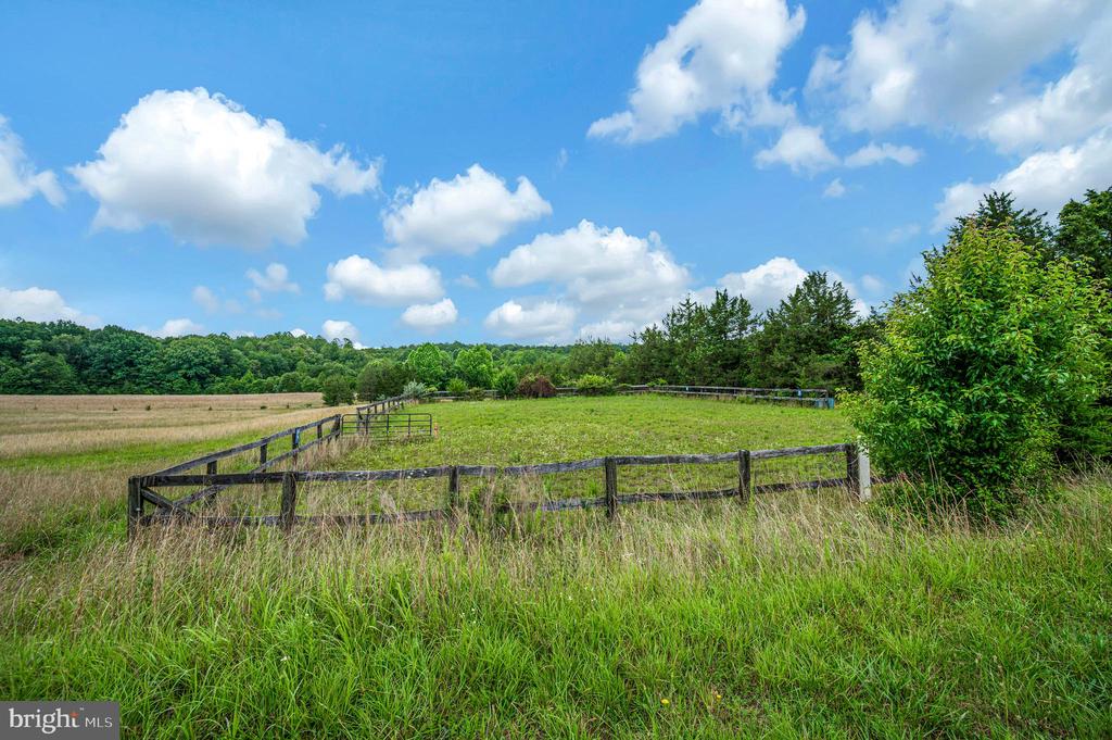 6317 LOUISIANNA RD, LOCUST GROVE, Virginia 22508, 4 Bedrooms Bedrooms, ,2 BathroomsBathrooms,Residential,6317 LOUISIANNA RD,VAOR2014552 MLS # VAOR2014552