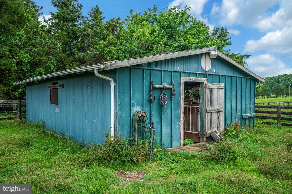 6317 LOUISIANNA RD, LOCUST GROVE, Virginia 22508, 4 Bedrooms Bedrooms, ,2 BathroomsBathrooms,Residential,6317 LOUISIANNA RD,VAOR2014552 MLS # VAOR2014552