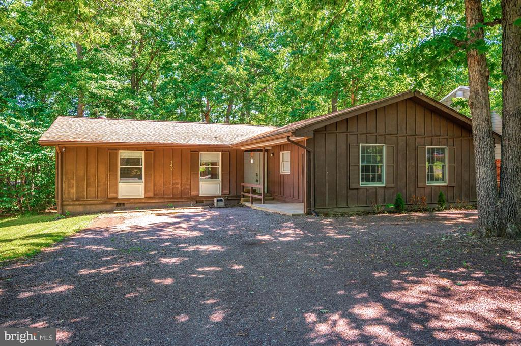 143 JEFFERSON AVE, LOCUST GROVE, Virginia 22508, 3 Bedrooms Bedrooms, ,2 BathroomsBathrooms,Residential,143 JEFFERSON AVE,VAOR2014566 MLS # VAOR2014566