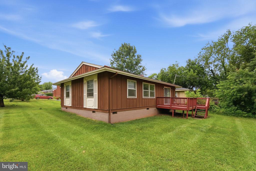 400 LAUREL ST, CULPEPER, Virginia 22701, 3 Bedrooms Bedrooms, ,2 BathroomsBathrooms,Residential,400 LAUREL ST,VACU2014192 MLS # VACU2014192