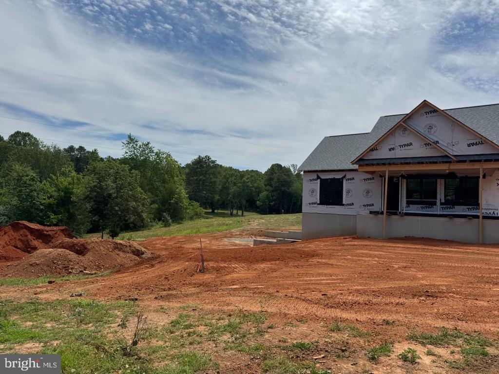 7705 THREE NOTCH RD, LOUISA, Virginia 23093, 5 Bedrooms Bedrooms, ,3 BathroomsBathrooms,Residential,7705 THREE NOTCH RD,VALA2010126 MLS # VALA2010126