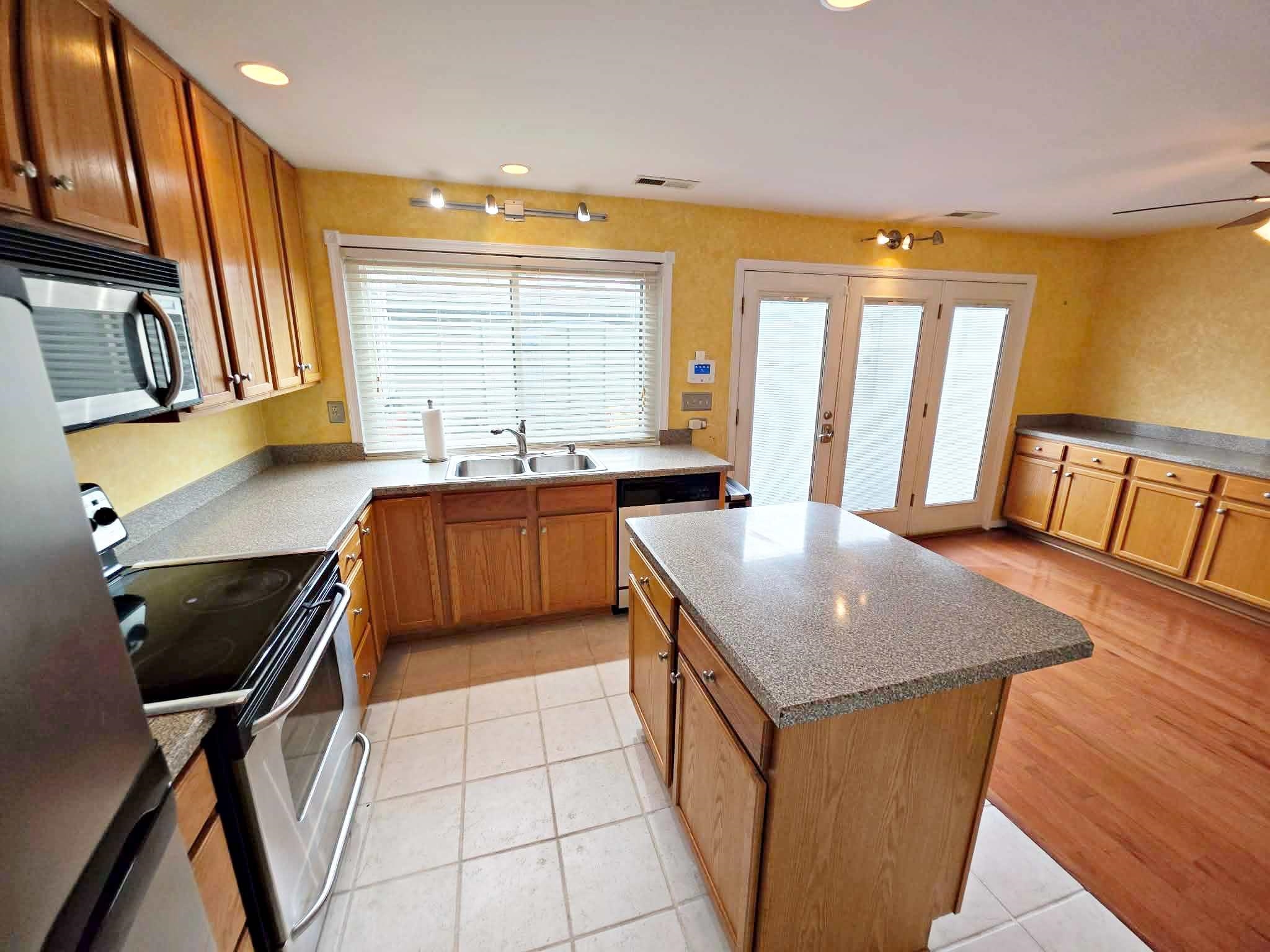 60 WOODLAKE DR, CHARLOTTESVILLE, Virginia 22911, 3 Bedrooms Bedrooms, ,1 BathroomBathrooms,Residential,Four Seasons,60 WOODLAKE DR,677819 MLS # 677819