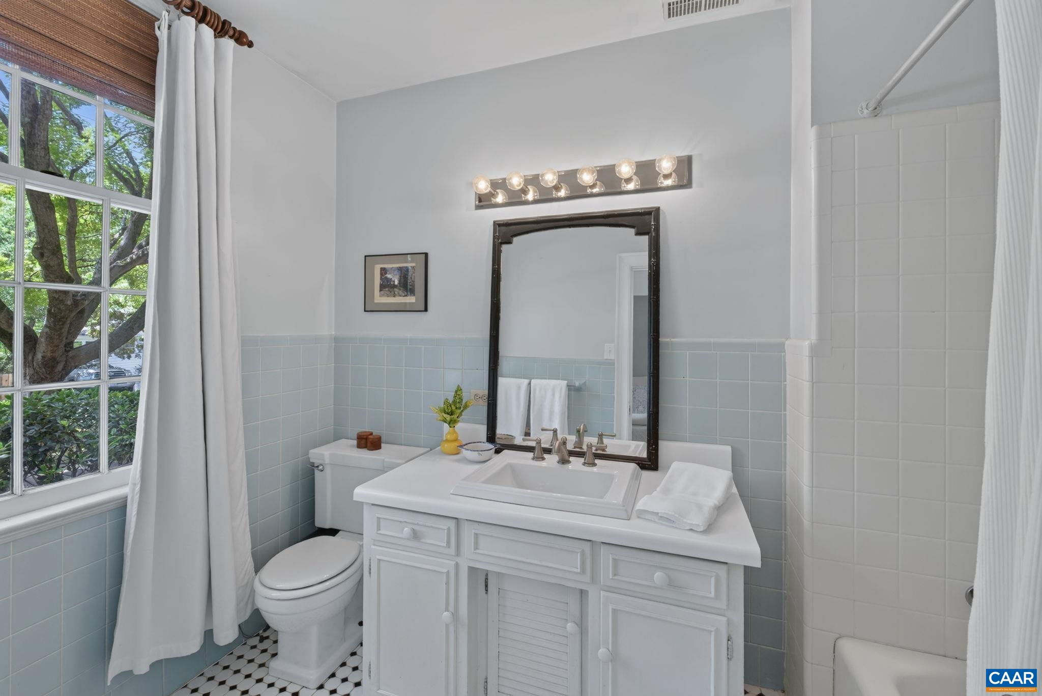 1847 EDGEWOOD LN, CHARLOTTESVILLE, Virginia 22903, 5 Bedrooms Bedrooms, ,4 BathroomsBathrooms,Residential,1847 EDGEWOOD LN,678825 MLS # 678825