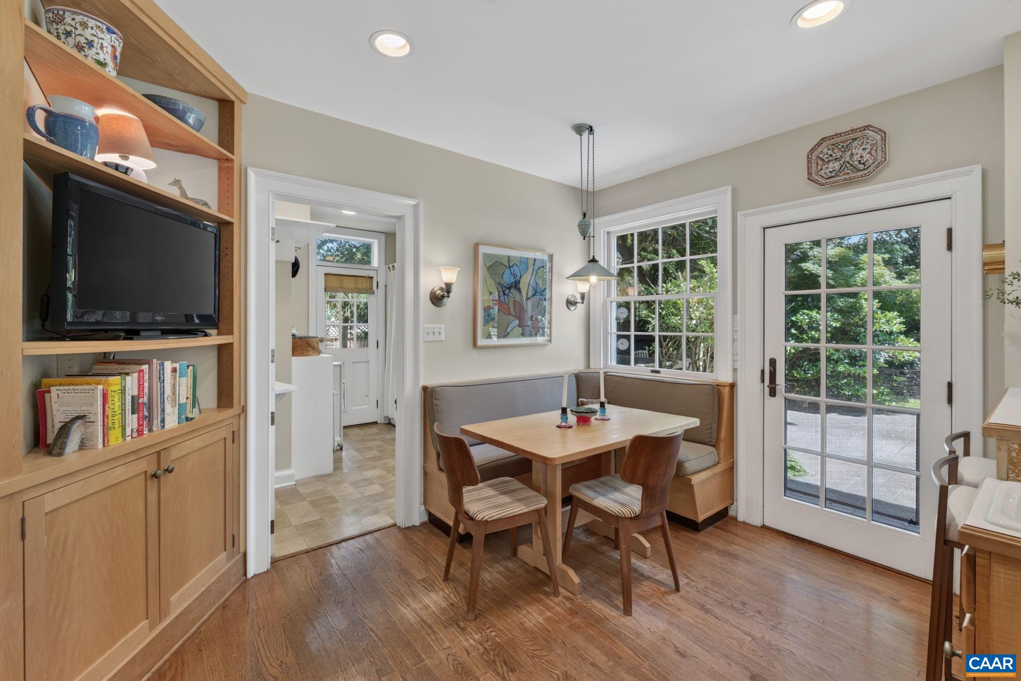 1847 EDGEWOOD LN, CHARLOTTESVILLE, Virginia 22903, 5 Bedrooms Bedrooms, ,4 BathroomsBathrooms,Residential,1847 EDGEWOOD LN,678825 MLS # 678825