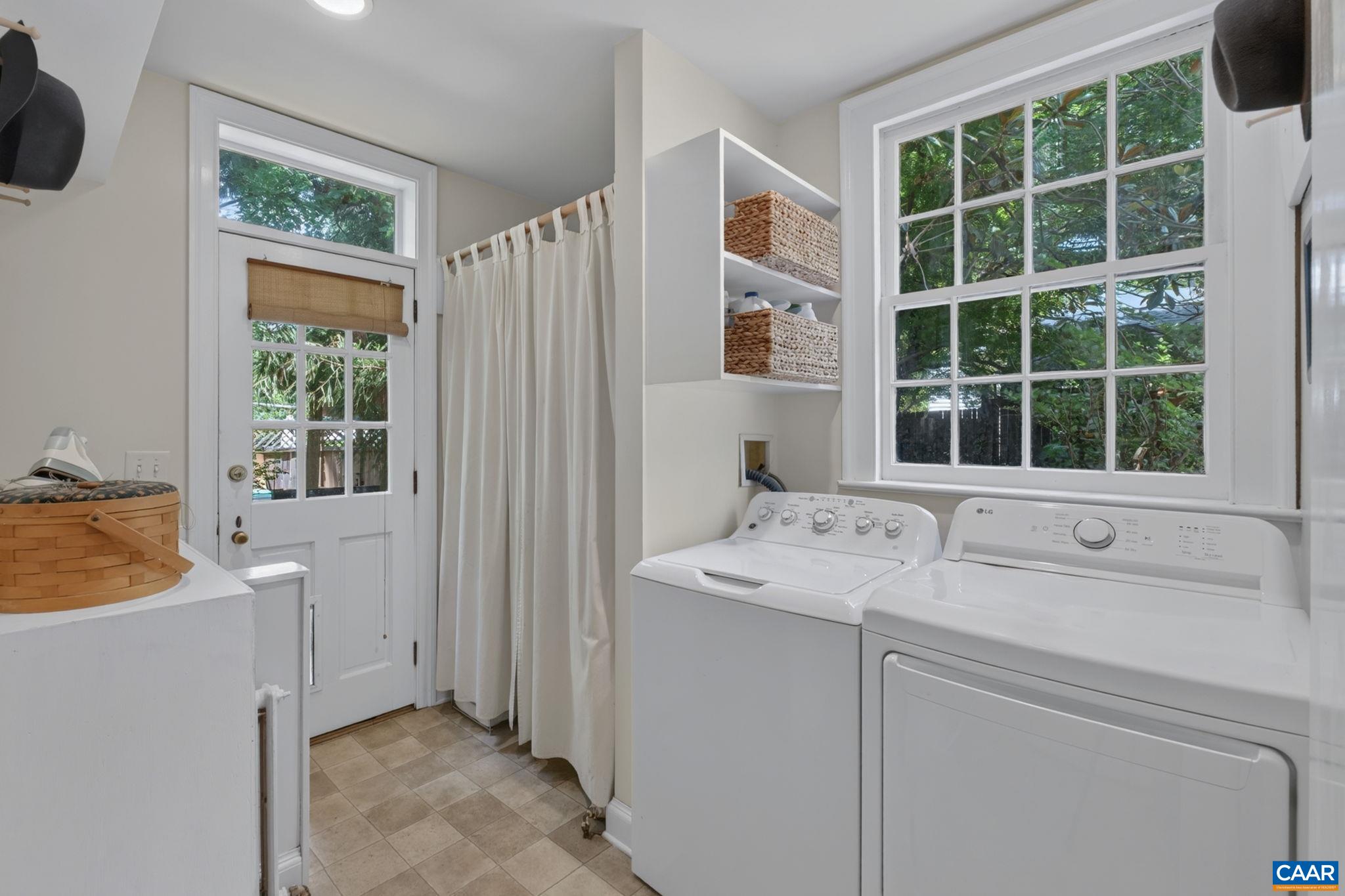 1847 EDGEWOOD LN, CHARLOTTESVILLE, Virginia 22903, 5 Bedrooms Bedrooms, ,4 BathroomsBathrooms,Residential,1847 EDGEWOOD LN,678825 MLS # 678825