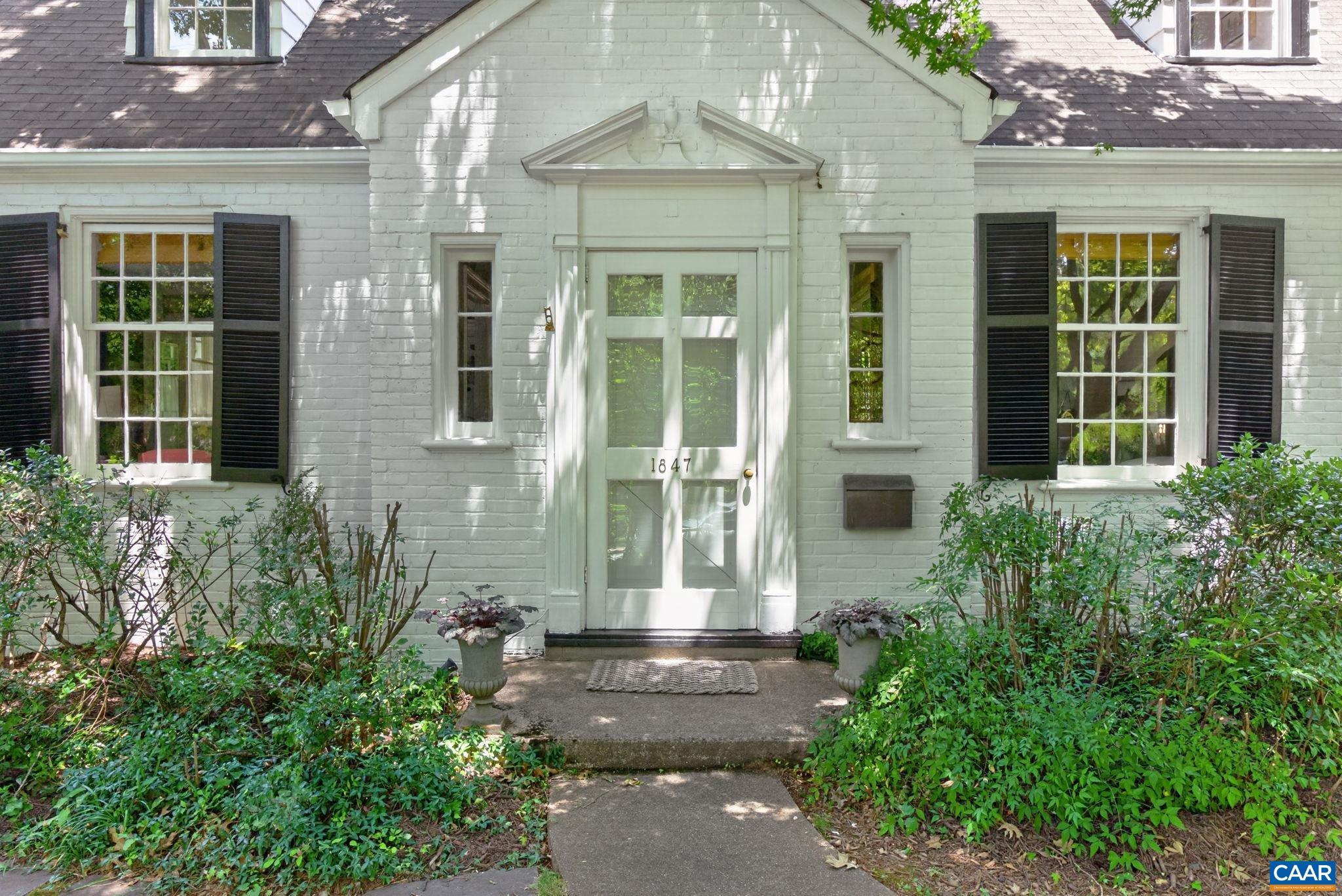 1847 EDGEWOOD LN, CHARLOTTESVILLE, Virginia 22903, 5 Bedrooms Bedrooms, ,4 BathroomsBathrooms,Residential,1847 EDGEWOOD LN,678825 MLS # 678825