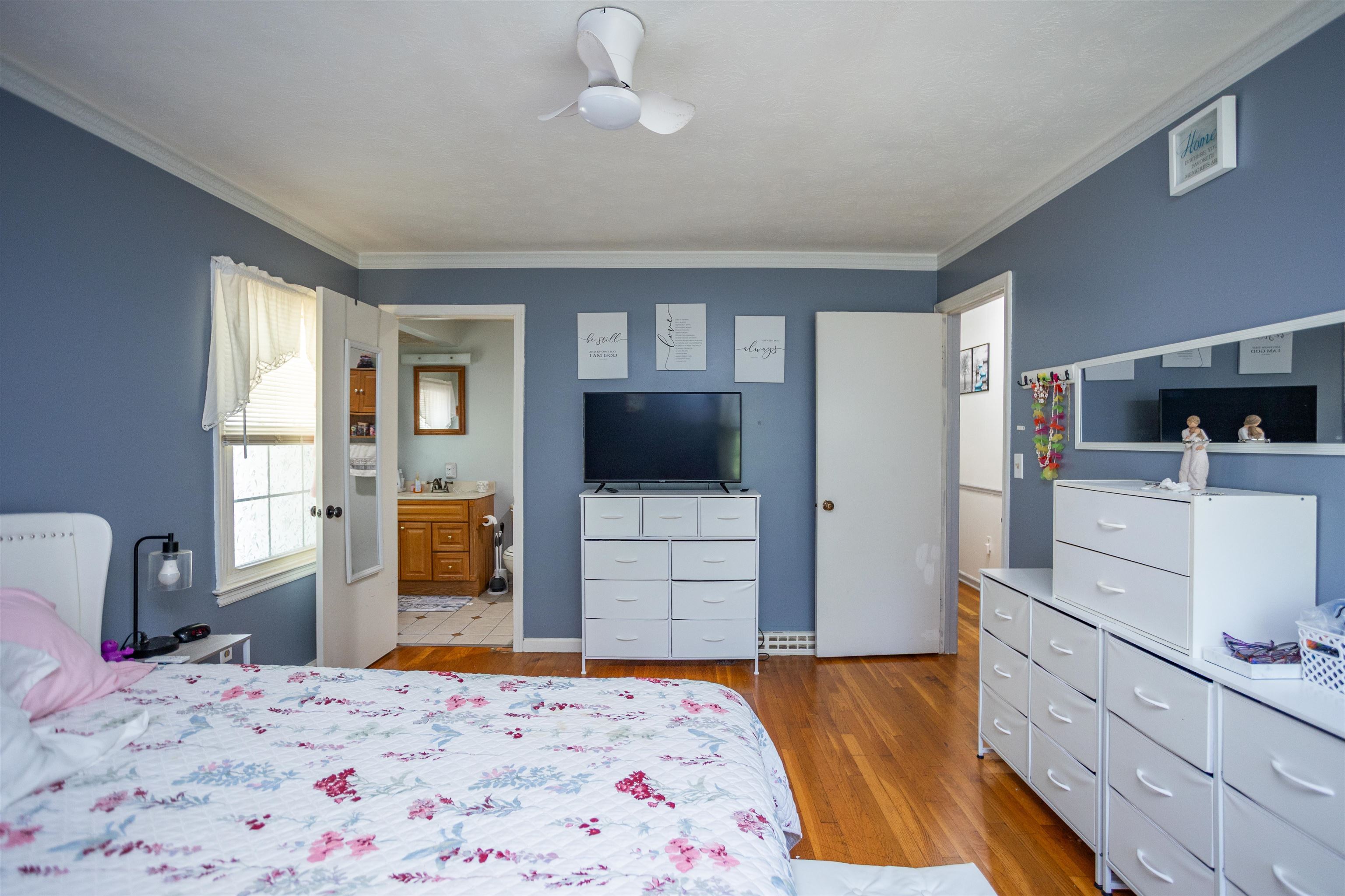 2513 KNOLLWOOD DR, STAUNTON, Virginia 24401, 4 Bedrooms Bedrooms, ,1 BathroomBathrooms,Residential,2513 KNOLLWOOD DR,678843 MLS # 678843