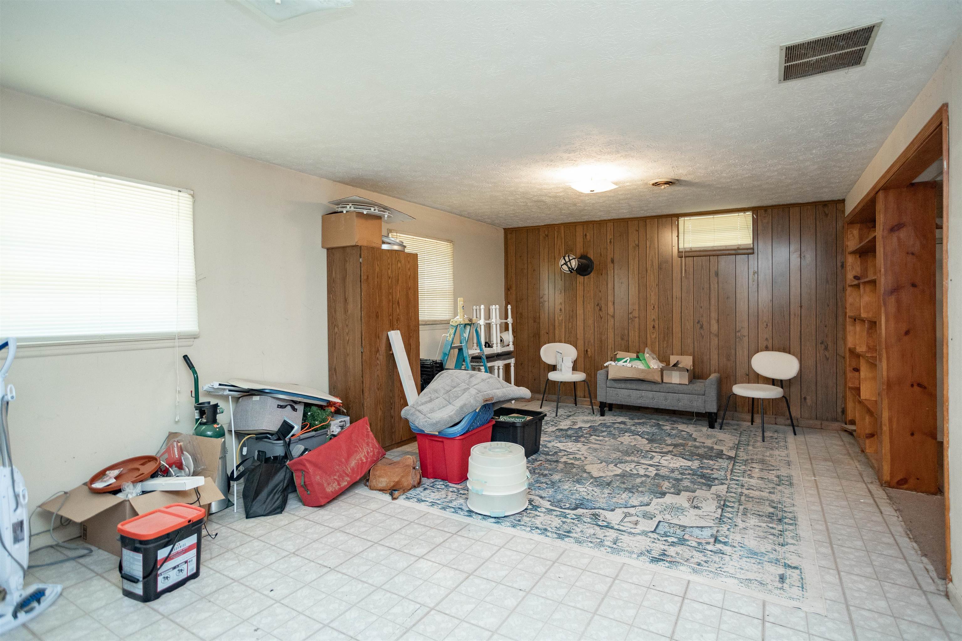 2513 KNOLLWOOD DR, STAUNTON, Virginia 24401, 4 Bedrooms Bedrooms, ,1 BathroomBathrooms,Residential,2513 KNOLLWOOD DR,678843 MLS # 678843