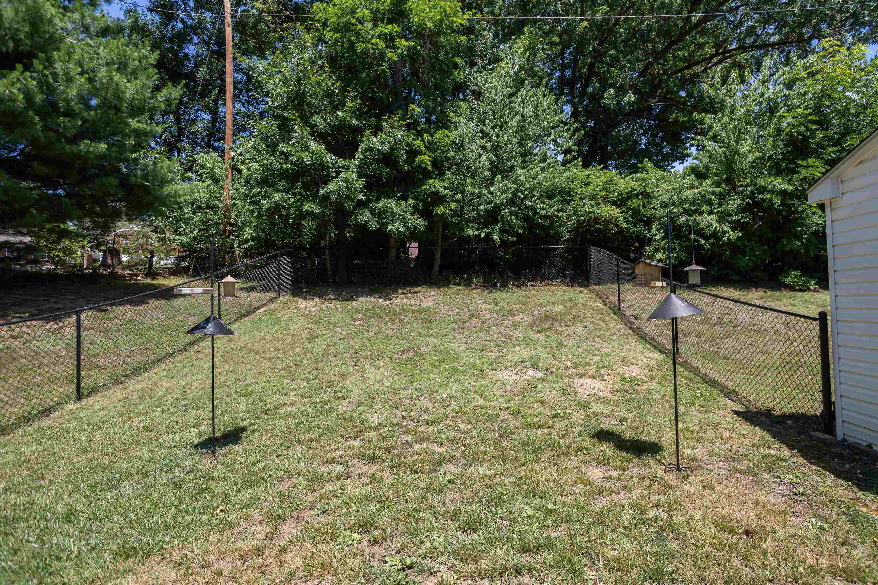 2513 KNOLLWOOD DR, STAUNTON, Virginia 24401, 4 Bedrooms Bedrooms, ,1 BathroomBathrooms,Residential,2513 KNOLLWOOD DR,678843 MLS # 678843