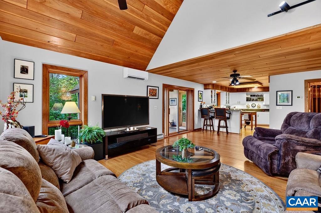 24 PEDLARS PT, WINTERGREEN, Virginia 22967, 4 Bedrooms Bedrooms, ,3 BathroomsBathrooms,Residential,Pedlars Edge 53,24 PEDLARS PT,678844 MLS # 678844