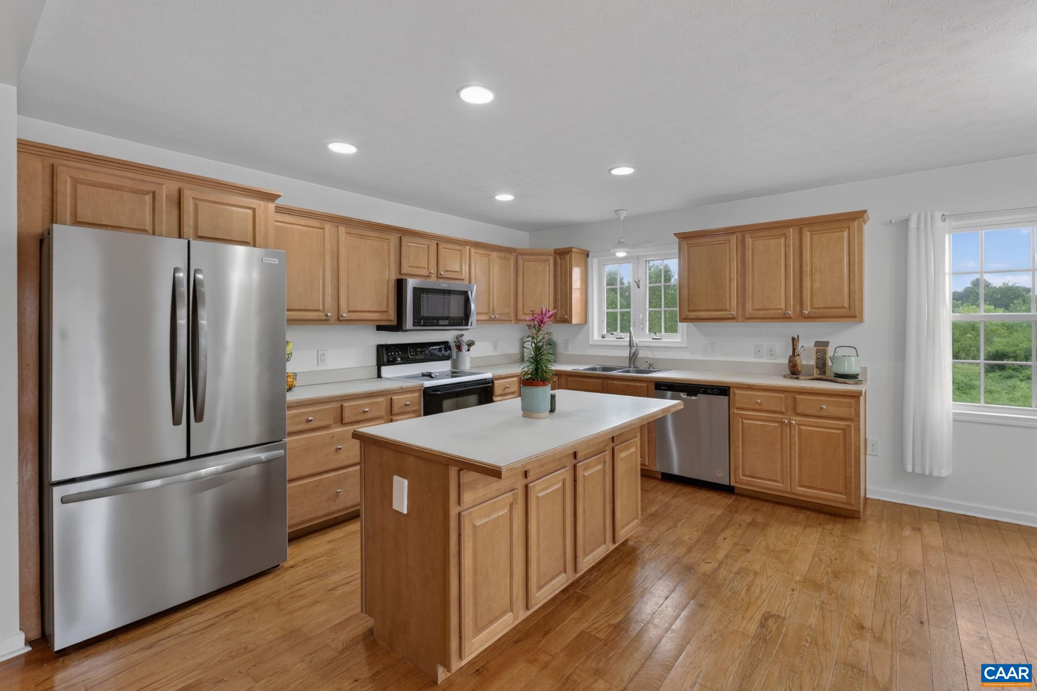 304 GROVE AVE, WAYNESBORO, Virginia 22980, 4 Bedrooms Bedrooms, ,2 BathroomsBathrooms,Residential,304 GROVE AVE,678849 MLS # 678849