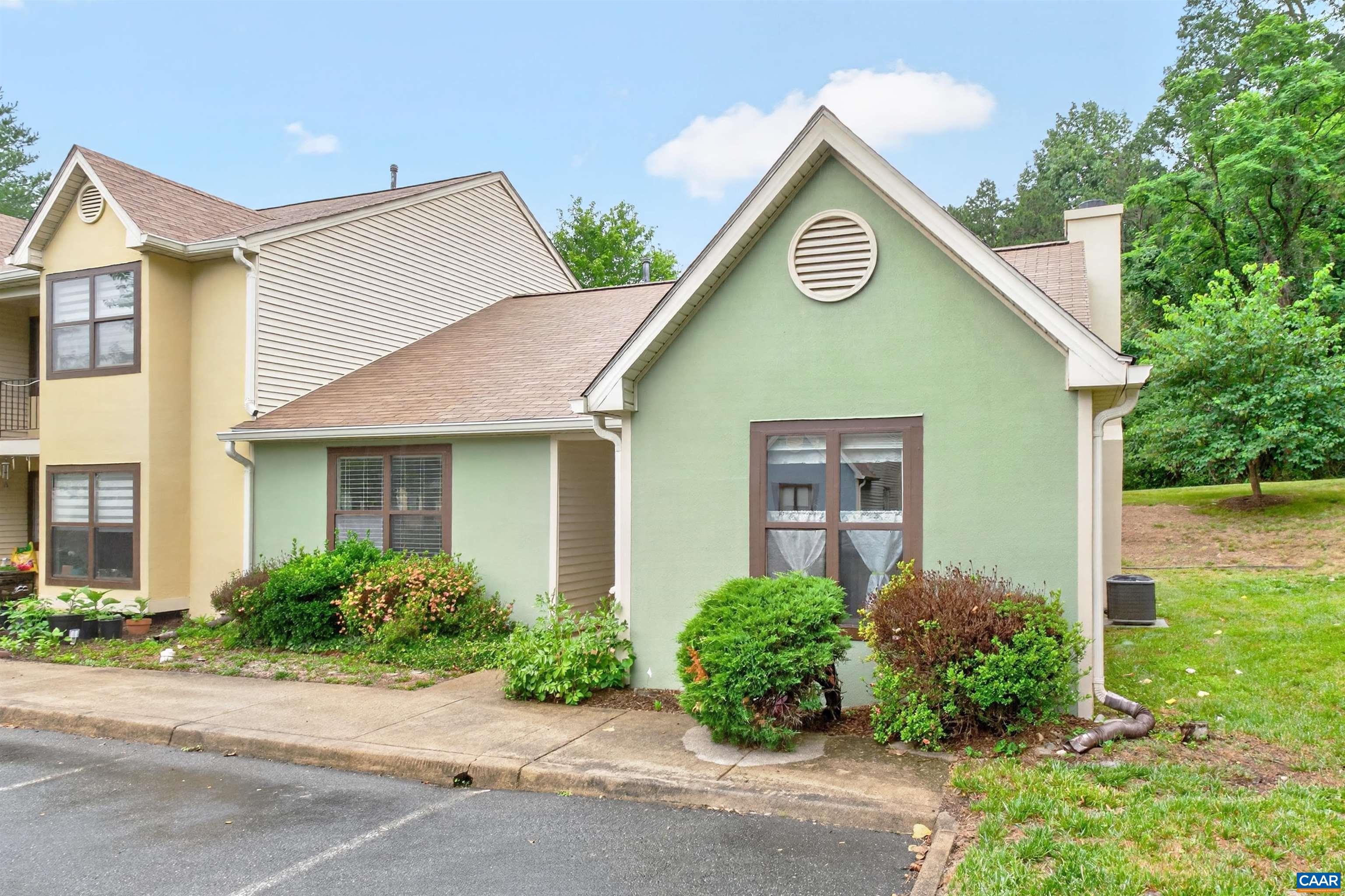 598 PEBBLECREEK CT, CHARLOTTESVILLE, Virginia 22901, 2 Bedrooms Bedrooms, ,2 BathroomsBathrooms,Residential,598 PEBBLECREEK CT,678850 MLS # 678850