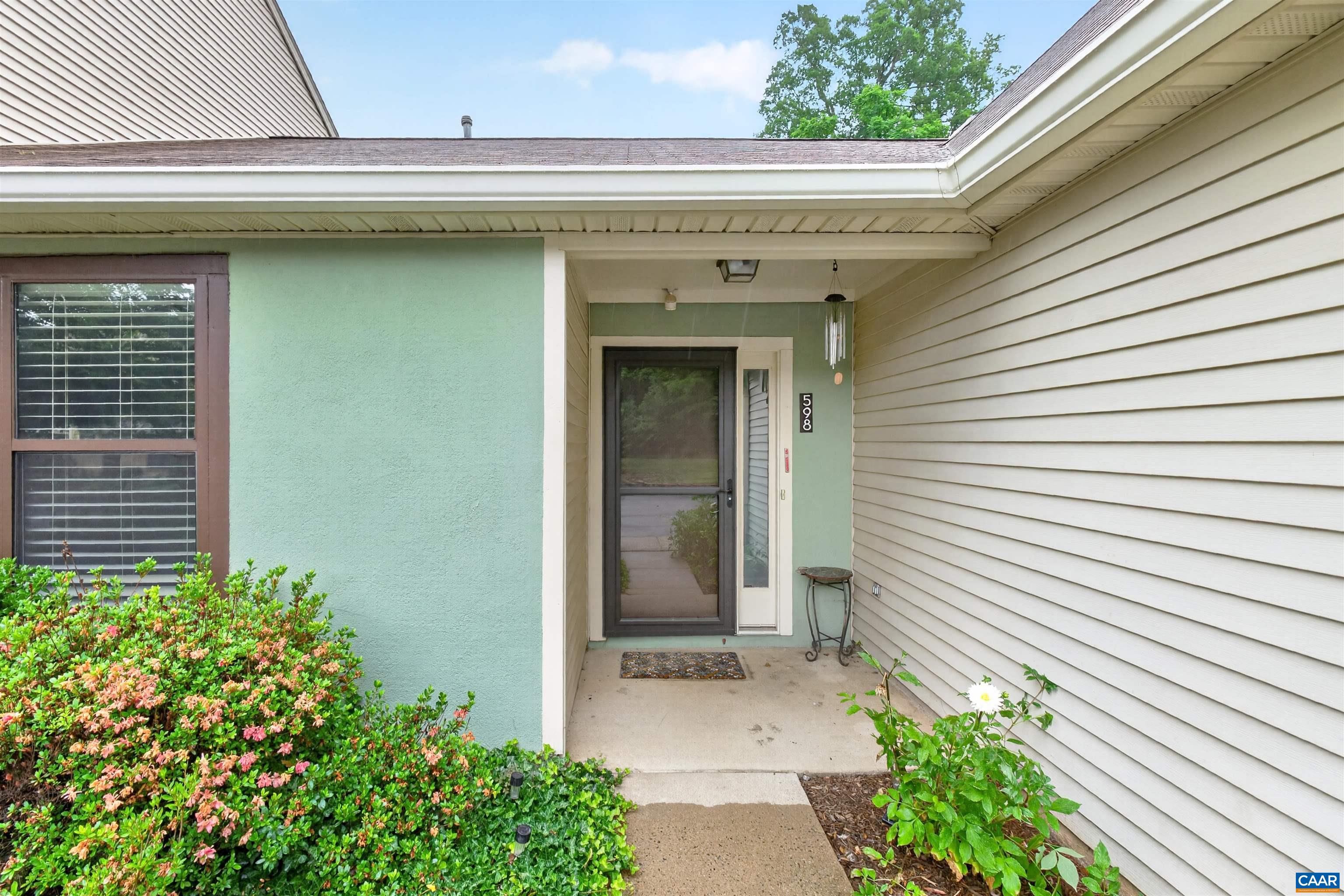 598 PEBBLECREEK CT, CHARLOTTESVILLE, Virginia 22901, 2 Bedrooms Bedrooms, ,2 BathroomsBathrooms,Residential,598 PEBBLECREEK CT,678850 MLS # 678850