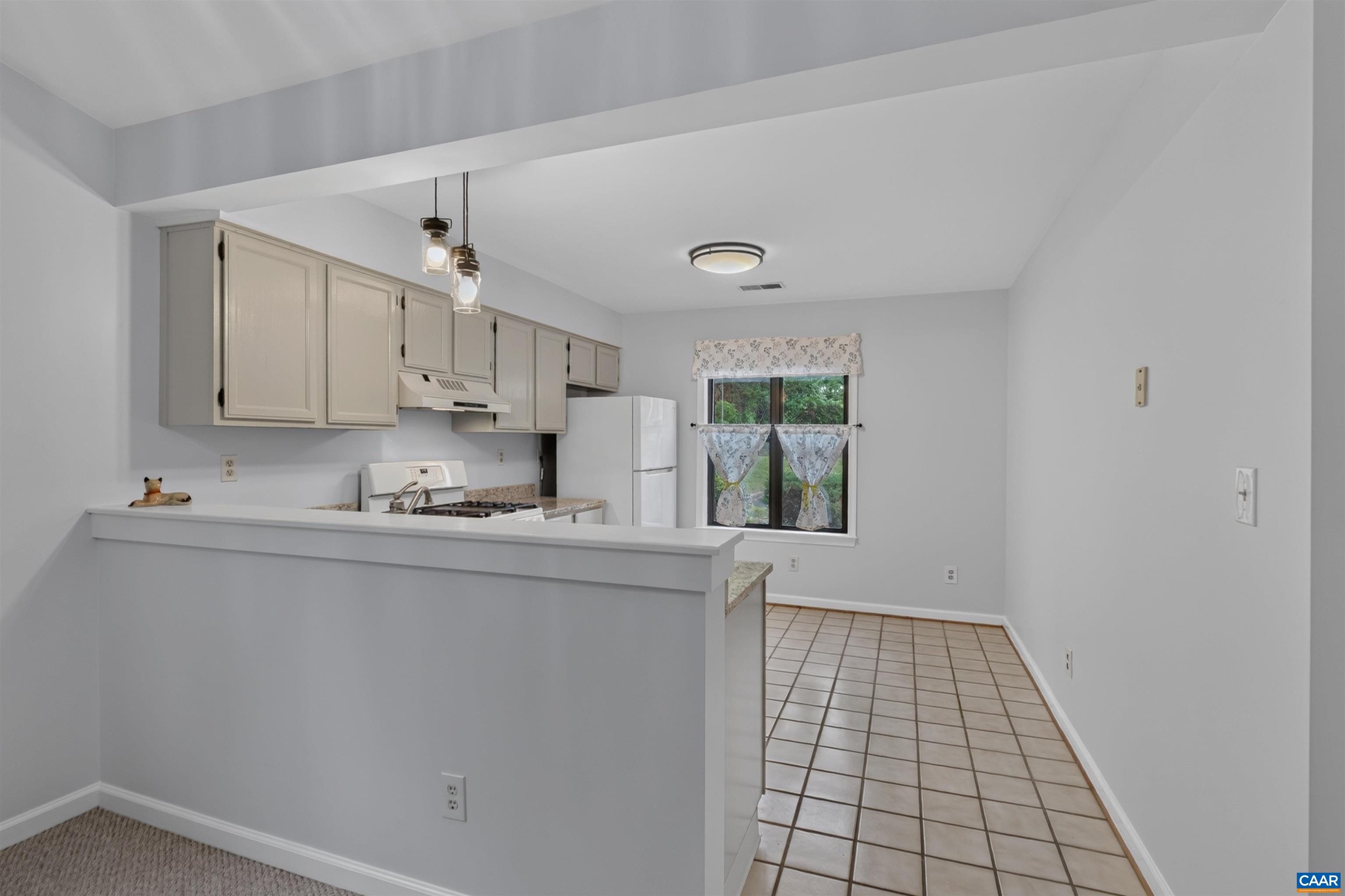 598 PEBBLECREEK CT, CHARLOTTESVILLE, Virginia 22901, 2 Bedrooms Bedrooms, ,2 BathroomsBathrooms,Residential,598 PEBBLECREEK CT,678850 MLS # 678850