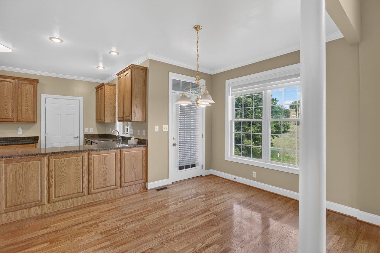 15 BROOKMERE CT, STAUNTON, Virginia 24401, 4 Bedrooms Bedrooms, ,2 BathroomsBathrooms,Residential,15 BROOKMERE CT,678853 MLS # 678853