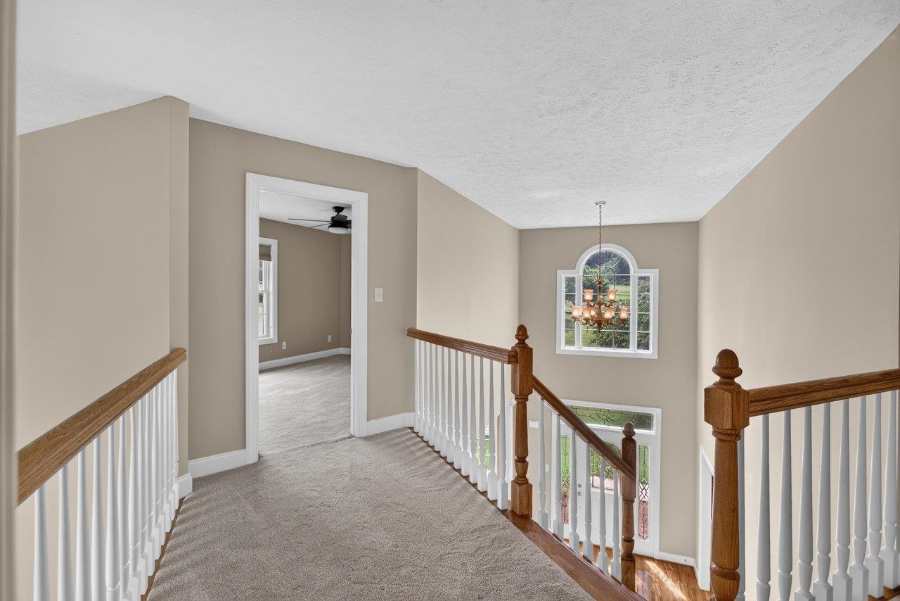 15 BROOKMERE CT, STAUNTON, Virginia 24401, 4 Bedrooms Bedrooms, ,2 BathroomsBathrooms,Residential,15 BROOKMERE CT,678853 MLS # 678853