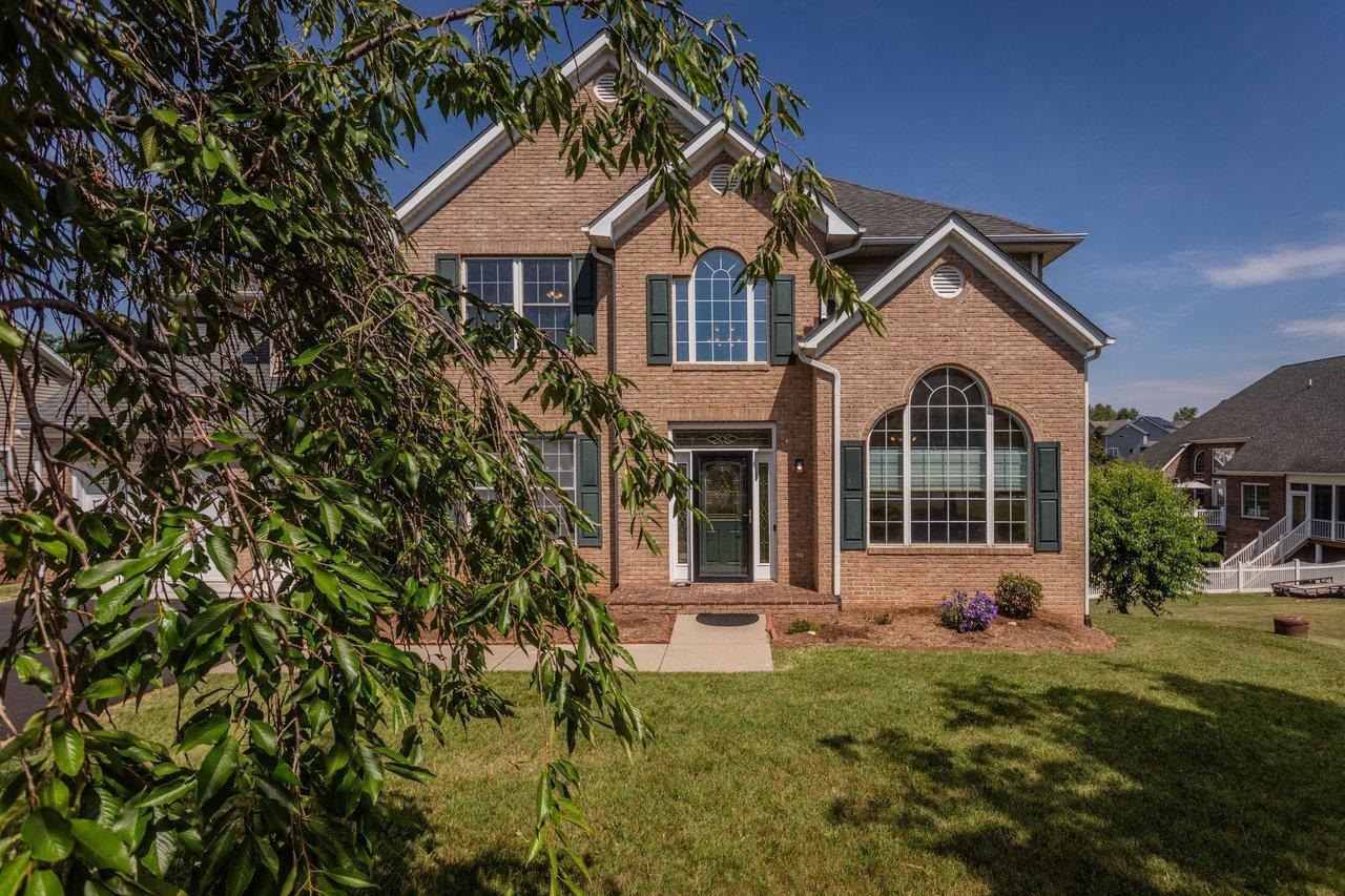 15 BROOKMERE CT, STAUNTON, Virginia 24401, 4 Bedrooms Bedrooms, ,2 BathroomsBathrooms,Residential,15 BROOKMERE CT,678853 MLS # 678853