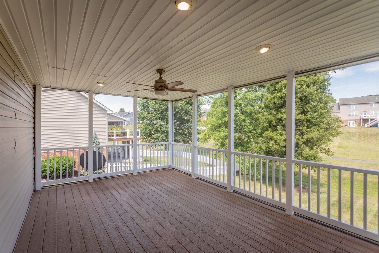 15 BROOKMERE CT, STAUNTON, Virginia 24401, 4 Bedrooms Bedrooms, ,2 BathroomsBathrooms,Residential,15 BROOKMERE CT,678853 MLS # 678853