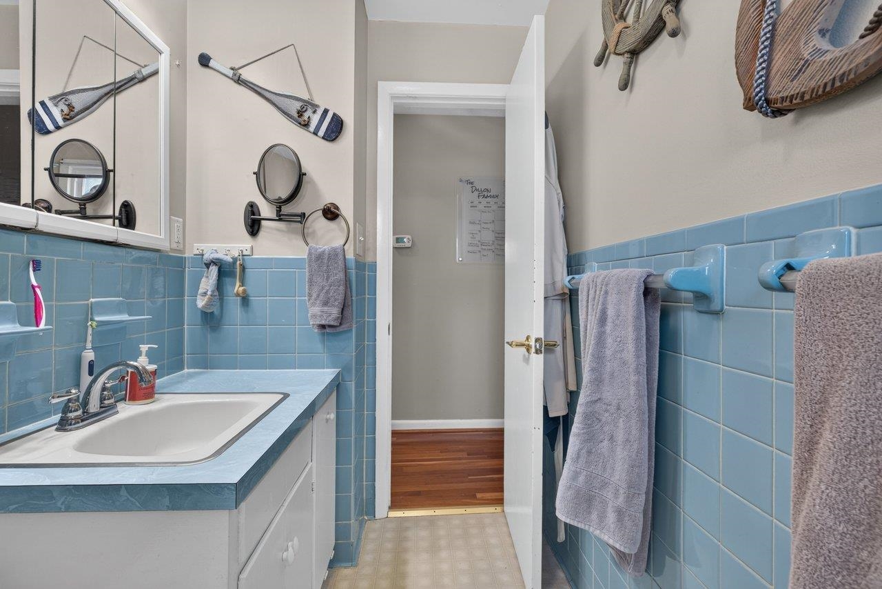 180 SUNSET DR, DAYTON, Virginia 22821, 2 Bedrooms Bedrooms, ,1 BathroomBathrooms,Residential,180 SUNSET DR,678856 MLS # 678856
