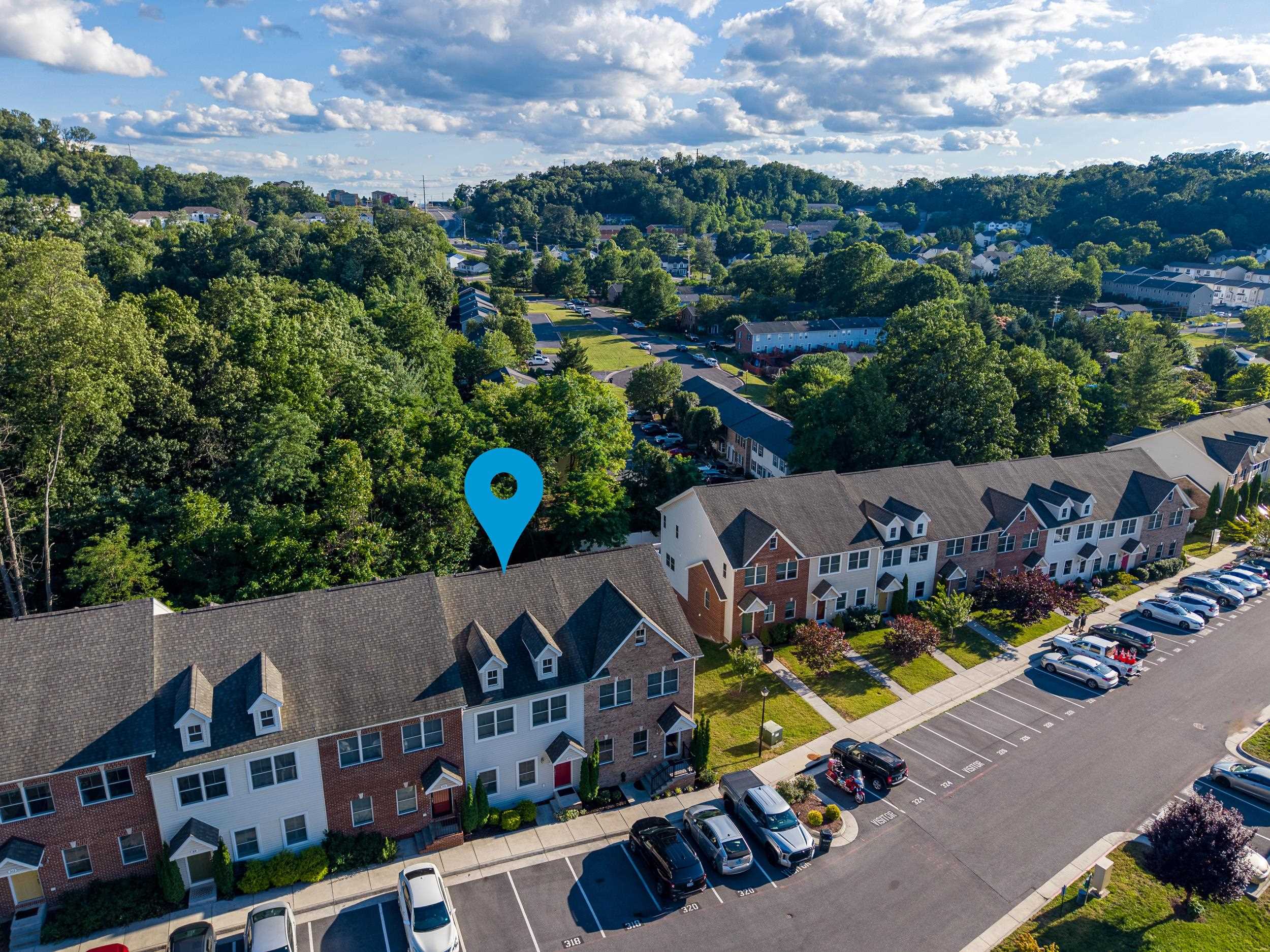 318 SAPPHIRE DR, HARRISONBURG, Virginia 22801, 4 Bedrooms Bedrooms, ,3 BathroomsBathrooms,Residential,318 SAPPHIRE DR,678857 MLS # 678857