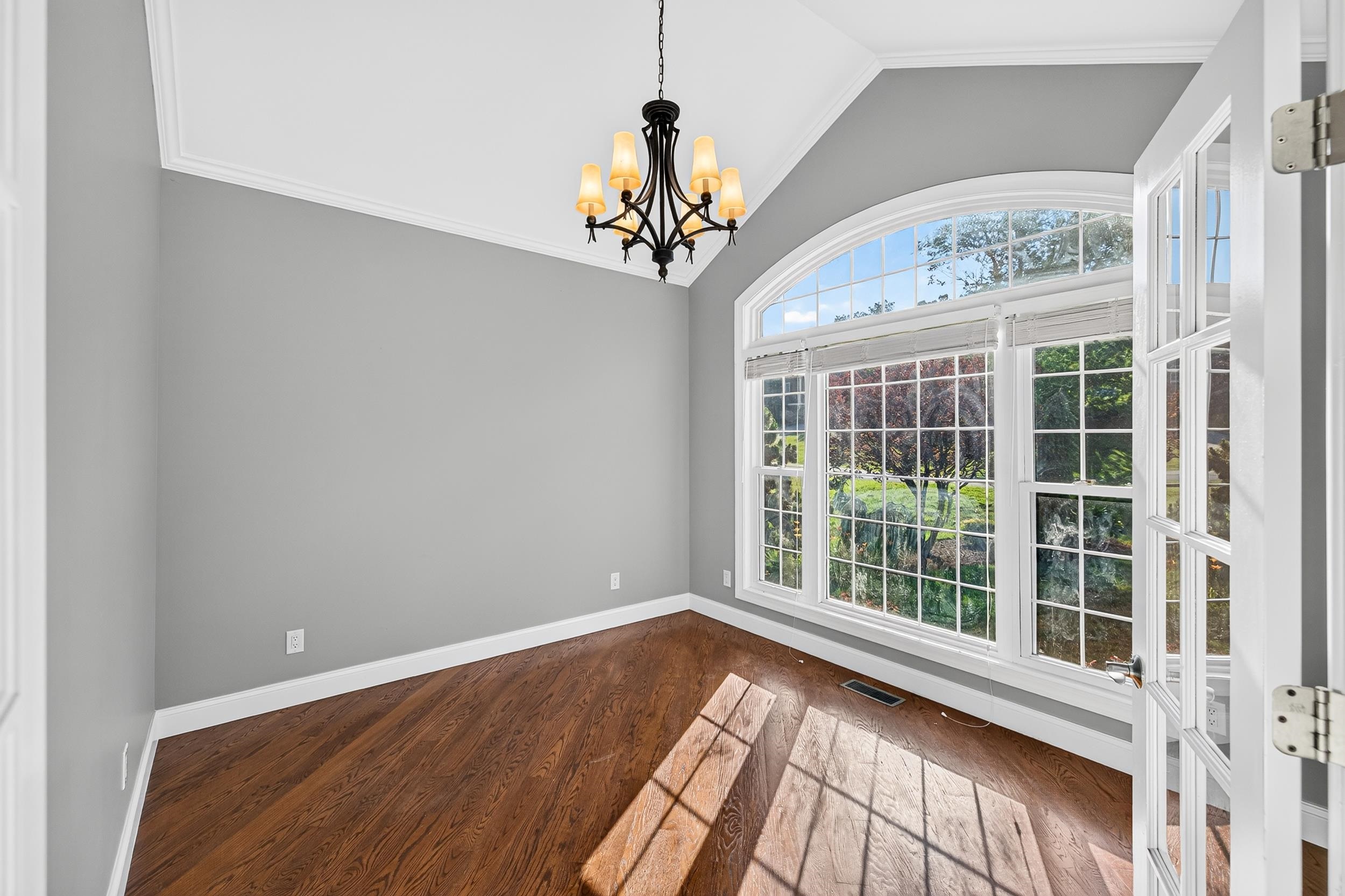 1370 KENTSHIRE DR, ROCKINGHAM, Virginia 22801, 5 Bedrooms Bedrooms, ,4 BathroomsBathrooms,Residential,1370 KENTSHIRE DR,678863 MLS # 678863