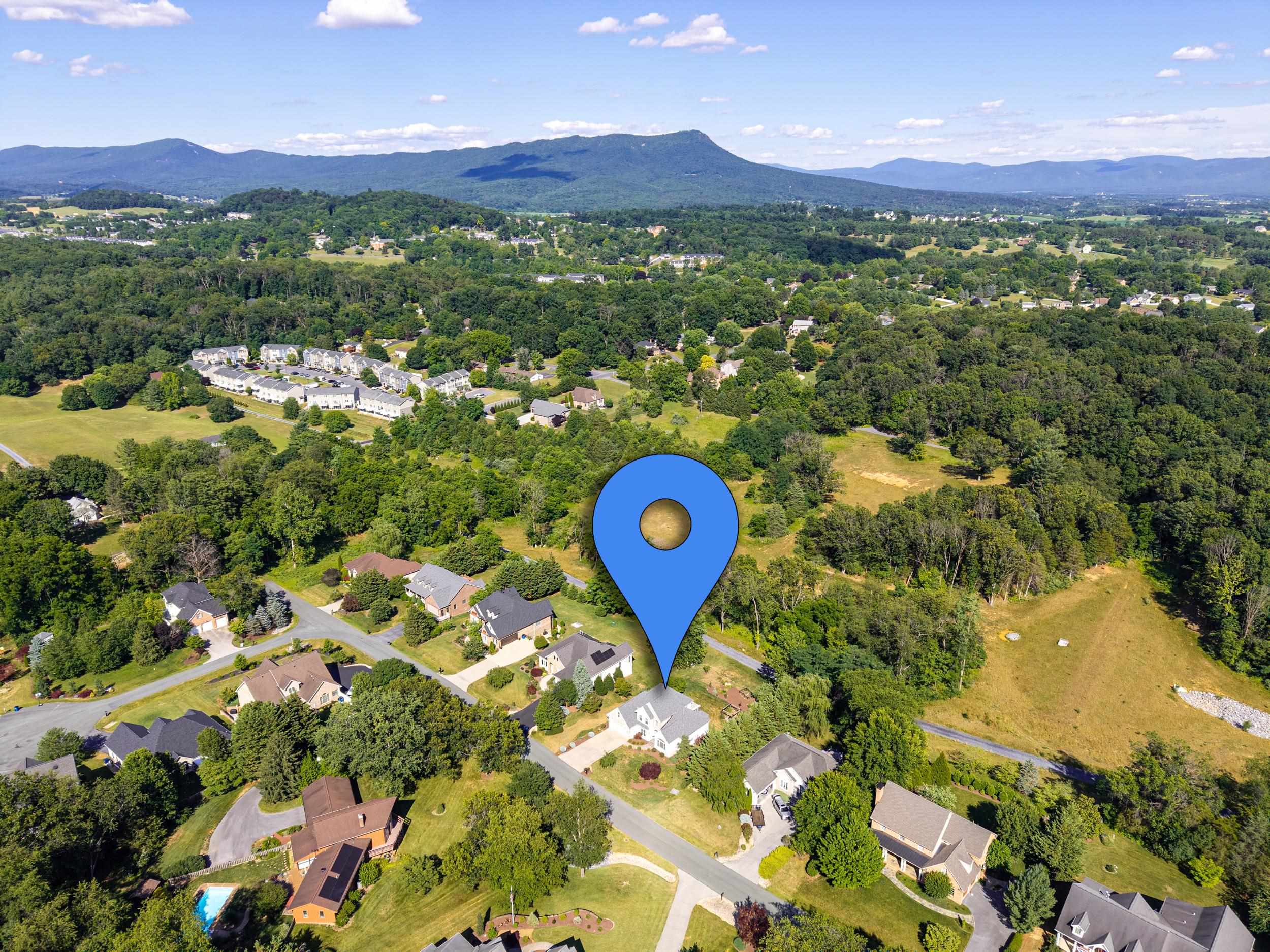 1370 KENTSHIRE DR, ROCKINGHAM, Virginia 22801, 5 Bedrooms Bedrooms, ,4 BathroomsBathrooms,Residential,1370 KENTSHIRE DR,678863 MLS # 678863