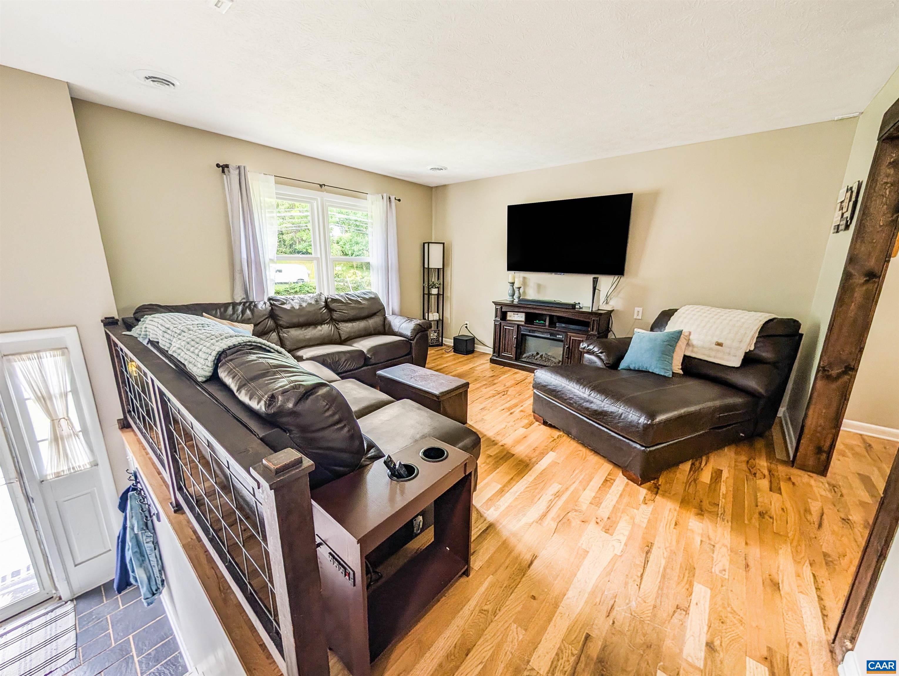 1779 SHUTTERLEE MILL RD, STAUNTON, Virginia 24401, 4 Bedrooms Bedrooms, ,2 BathroomsBathrooms,Residential,1779 SHUTTERLEE MILL RD,678867 MLS # 678867
