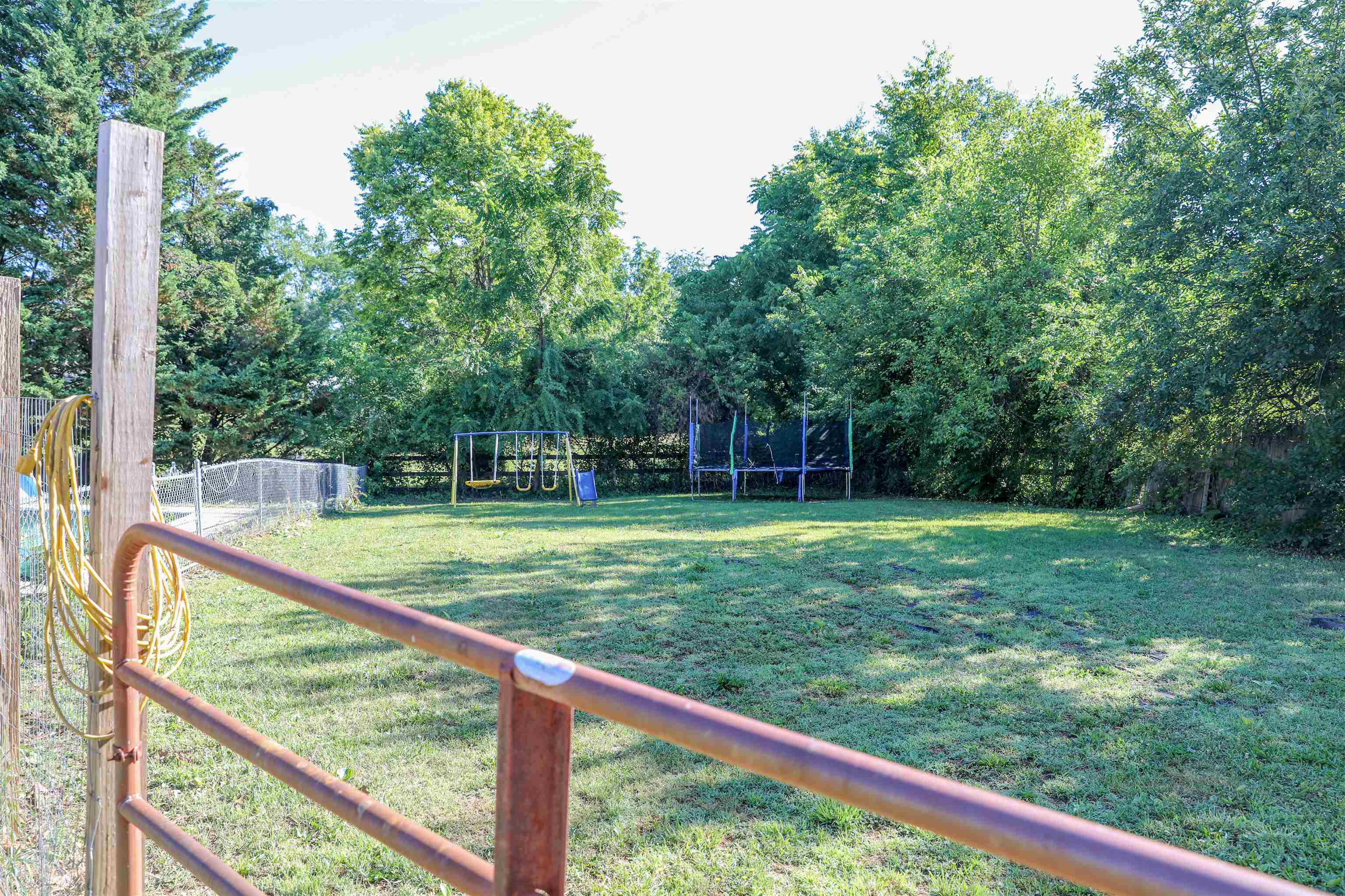 234 MONTGOMERY RD, STAUNTON, Virginia 24401, 5 Bedrooms Bedrooms, ,2 BathroomsBathrooms,Residential,234 MONTGOMERY RD,678870 MLS # 678870