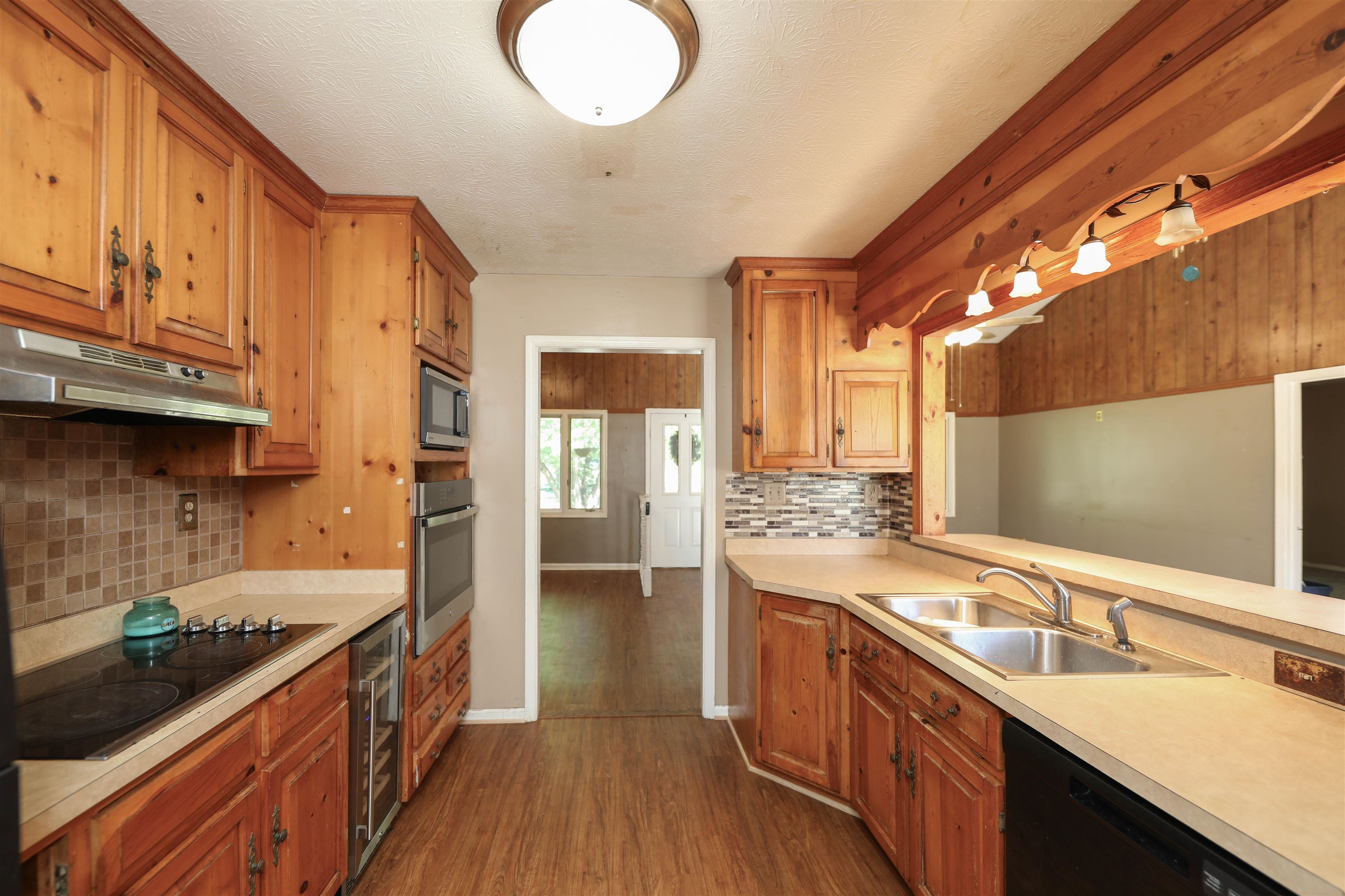 234 MONTGOMERY RD, STAUNTON, Virginia 24401, 5 Bedrooms Bedrooms, ,2 BathroomsBathrooms,Residential,234 MONTGOMERY RD,678870 MLS # 678870