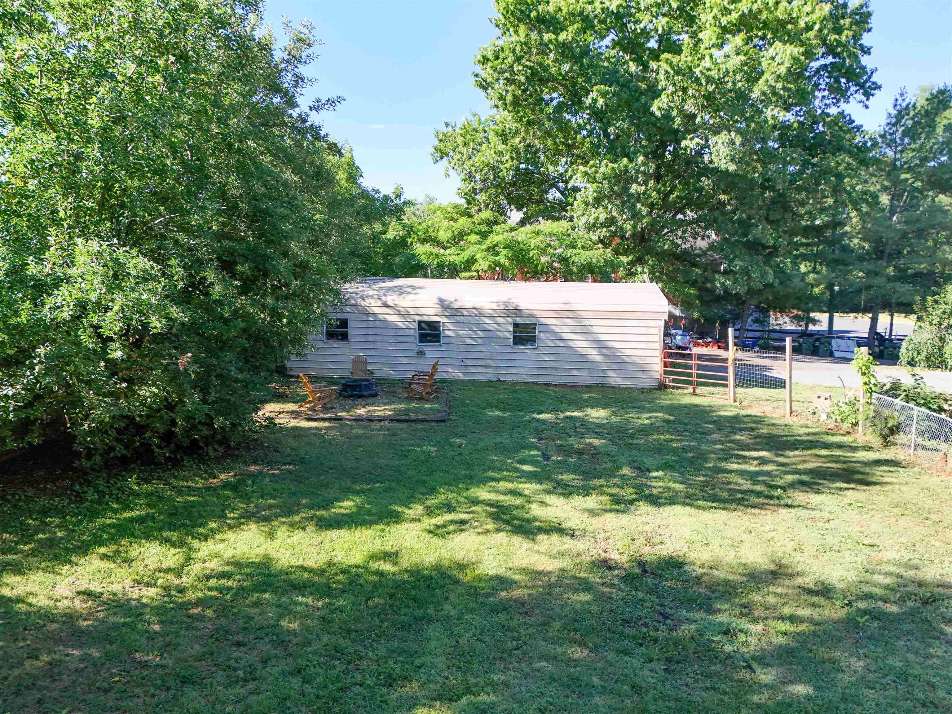 234 MONTGOMERY RD, STAUNTON, Virginia 24401, 5 Bedrooms Bedrooms, ,2 BathroomsBathrooms,Residential,234 MONTGOMERY RD,678870 MLS # 678870
