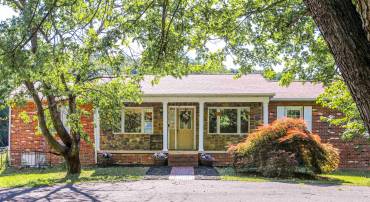 234 MONTGOMERY RD, STAUNTON, Virginia 24401, 5 Bedrooms Bedrooms, ,2 BathroomsBathrooms,Residential,234 MONTGOMERY RD,678870 MLS # 678870