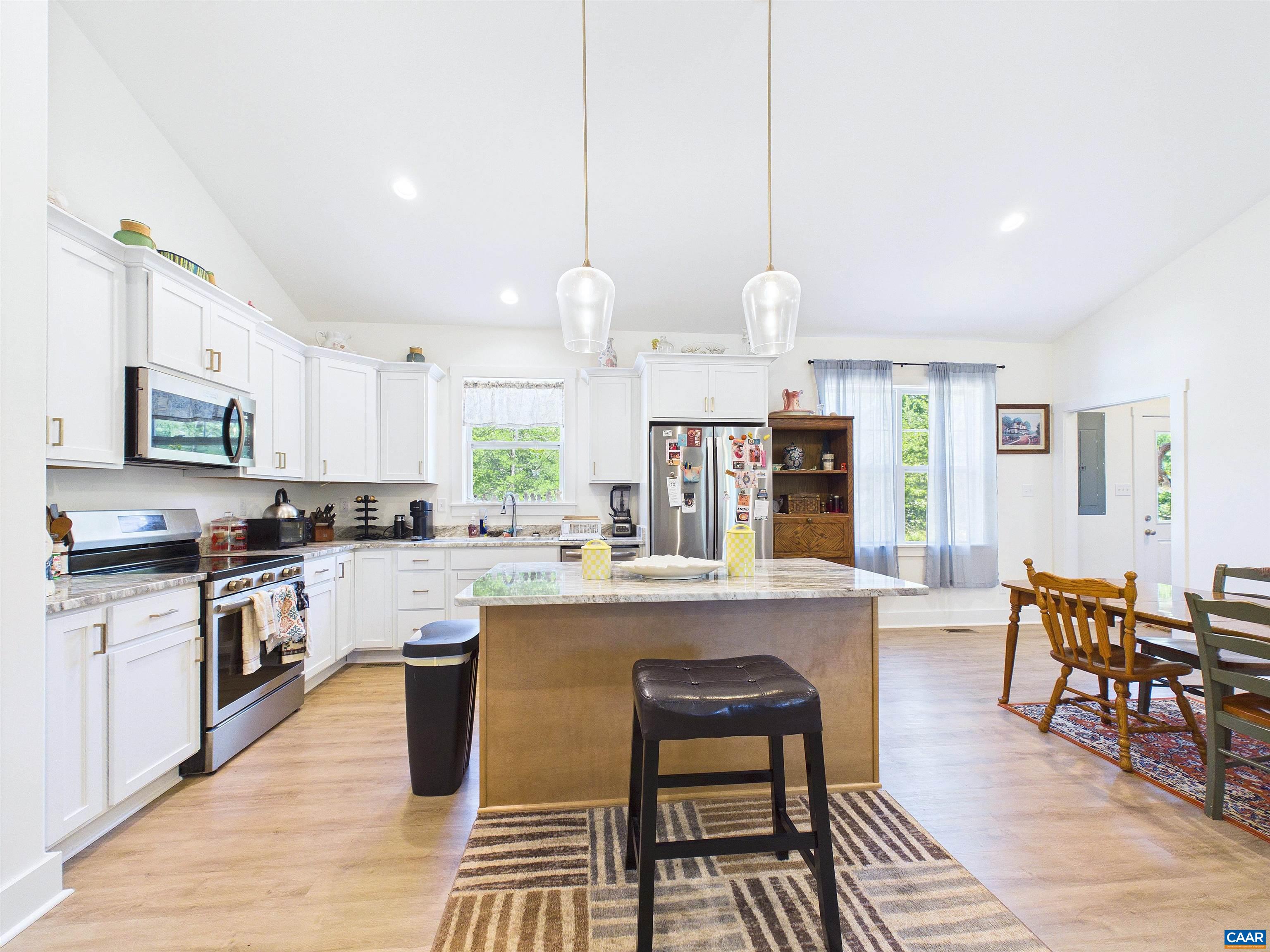 358 BLACKWELL RD, SCOTTSVILLE, Virginia 24590, 3 Bedrooms Bedrooms, ,2 BathroomsBathrooms,Residential,358 Blackwell Rd, Scottsville, VA 24590,358 BLACKWELL RD,678881 MLS # 678881
