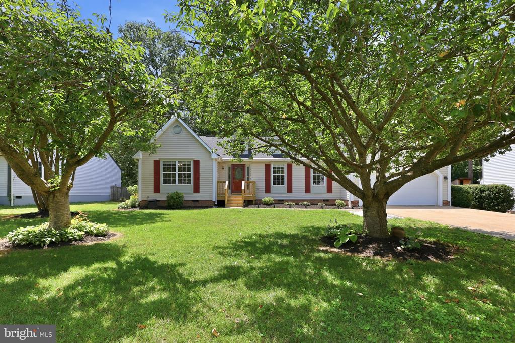 10422 HEATHER GREENS CIR, SPOTSYLVANIA, Virginia 22553, 3 Bedrooms Bedrooms, ,2 BathroomsBathrooms,Residential,10422 HEATHER GREENS CIR,VASP2042304 MLS # VASP2042304