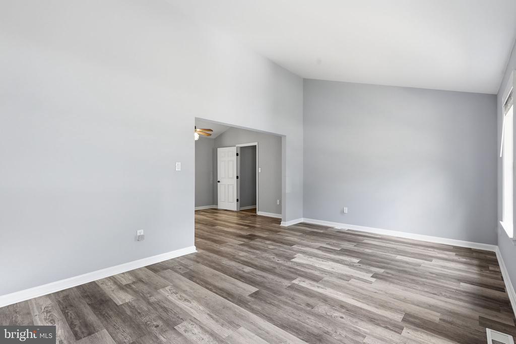 10422 HEATHER GREENS CIR, SPOTSYLVANIA, Virginia 22553, 3 Bedrooms Bedrooms, ,2 BathroomsBathrooms,Residential,10422 HEATHER GREENS CIR,VASP2042304 MLS # VASP2042304