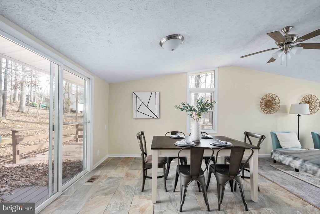 116 LAKEVIEW PKWY, LOCUST GROVE, Virginia 22508, 4 Bedrooms Bedrooms, ,2 BathroomsBathrooms,Residential,116 LAKEVIEW PKWY,VAOR2014378 MLS # VAOR2014378