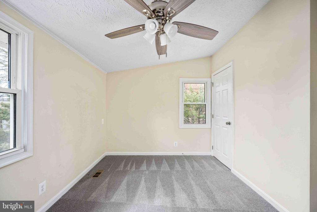 116 LAKEVIEW PKWY, LOCUST GROVE, Virginia 22508, 4 Bedrooms Bedrooms, ,2 BathroomsBathrooms,Residential,116 LAKEVIEW PKWY,VAOR2014378 MLS # VAOR2014378