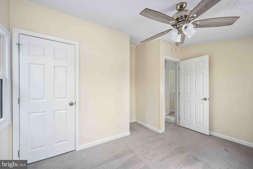 116 LAKEVIEW PKWY, LOCUST GROVE, Virginia 22508, 4 Bedrooms Bedrooms, ,2 BathroomsBathrooms,Residential,116 LAKEVIEW PKWY,VAOR2014378 MLS # VAOR2014378