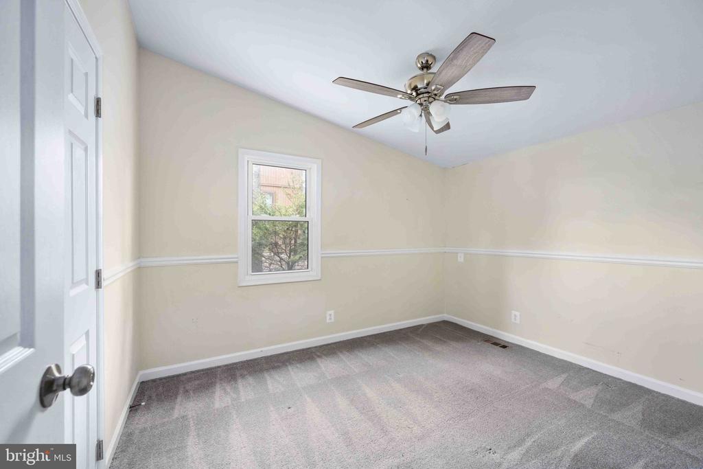 116 LAKEVIEW PKWY, LOCUST GROVE, Virginia 22508, 4 Bedrooms Bedrooms, ,2 BathroomsBathrooms,Residential,116 LAKEVIEW PKWY,VAOR2014378 MLS # VAOR2014378