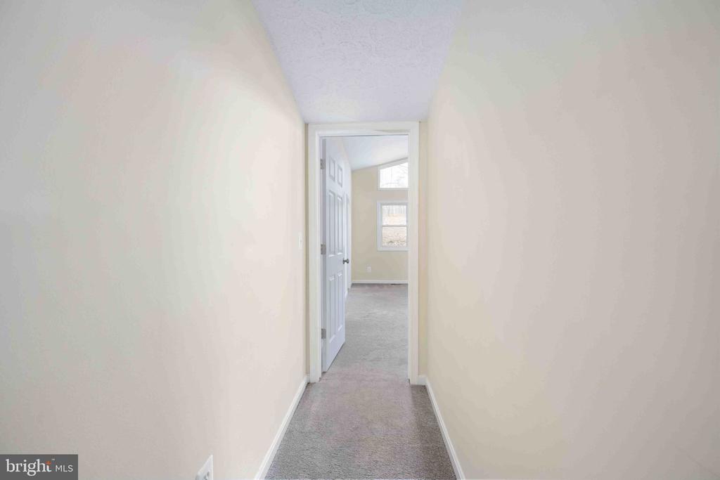116 LAKEVIEW PKWY, LOCUST GROVE, Virginia 22508, 4 Bedrooms Bedrooms, ,2 BathroomsBathrooms,Residential,116 LAKEVIEW PKWY,VAOR2014378 MLS # VAOR2014378