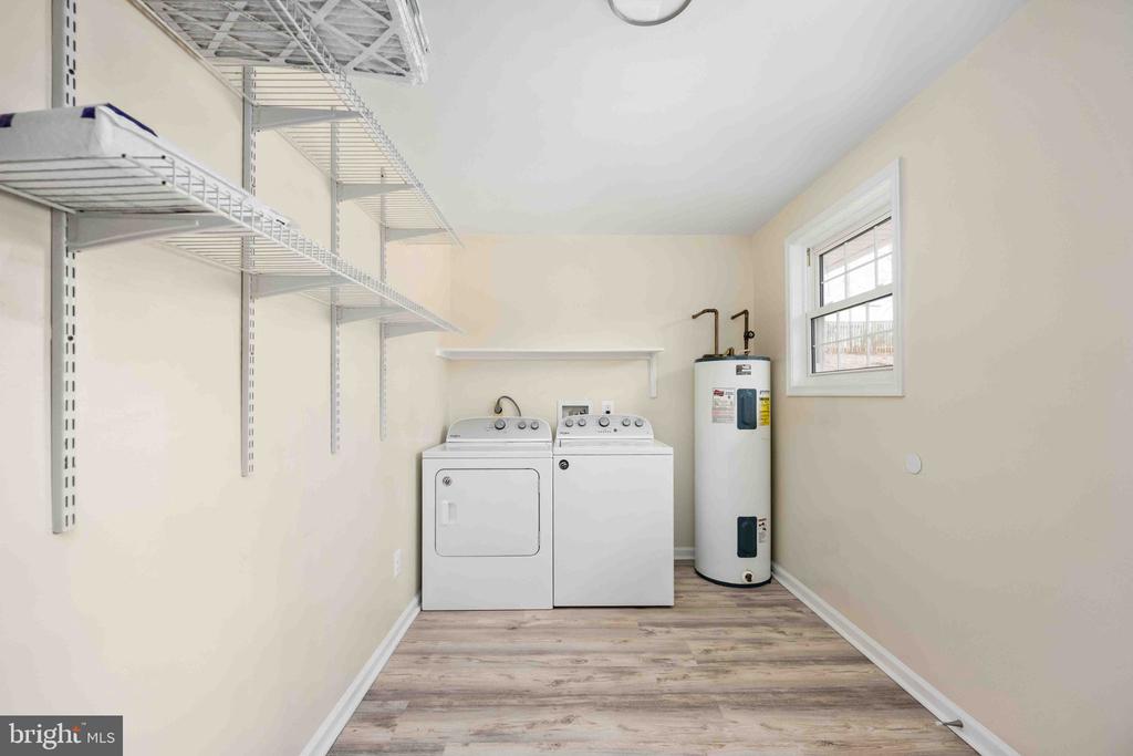 116 LAKEVIEW PKWY, LOCUST GROVE, Virginia 22508, 4 Bedrooms Bedrooms, ,2 BathroomsBathrooms,Residential,116 LAKEVIEW PKWY,VAOR2014378 MLS # VAOR2014378
