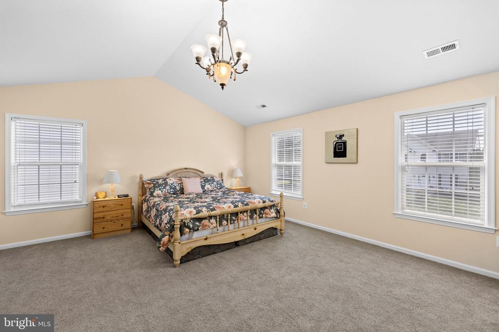 10414 N MCCLELLAN DR, FREDERICKSBURG, Virginia 22408, 5 Bedrooms Bedrooms, ,3 BathroomsBathrooms,Residential,10414 N MCCLELLAN DR,VASP2042916 MLS # VASP2042916