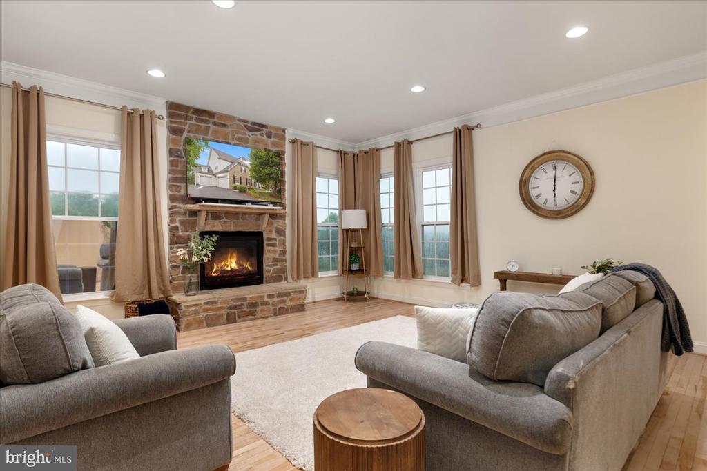 4110 CRAY DR, WARRENTON, Virginia 20187, 7 Bedrooms Bedrooms, ,4 BathroomsBathrooms,Residential,4110 CRAY DR,VAFQ2022662 MLS # VAFQ2022662