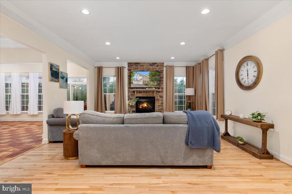 4110 CRAY DR, WARRENTON, Virginia 20187, 7 Bedrooms Bedrooms, ,4 BathroomsBathrooms,Residential,4110 CRAY DR,VAFQ2022662 MLS # VAFQ2022662