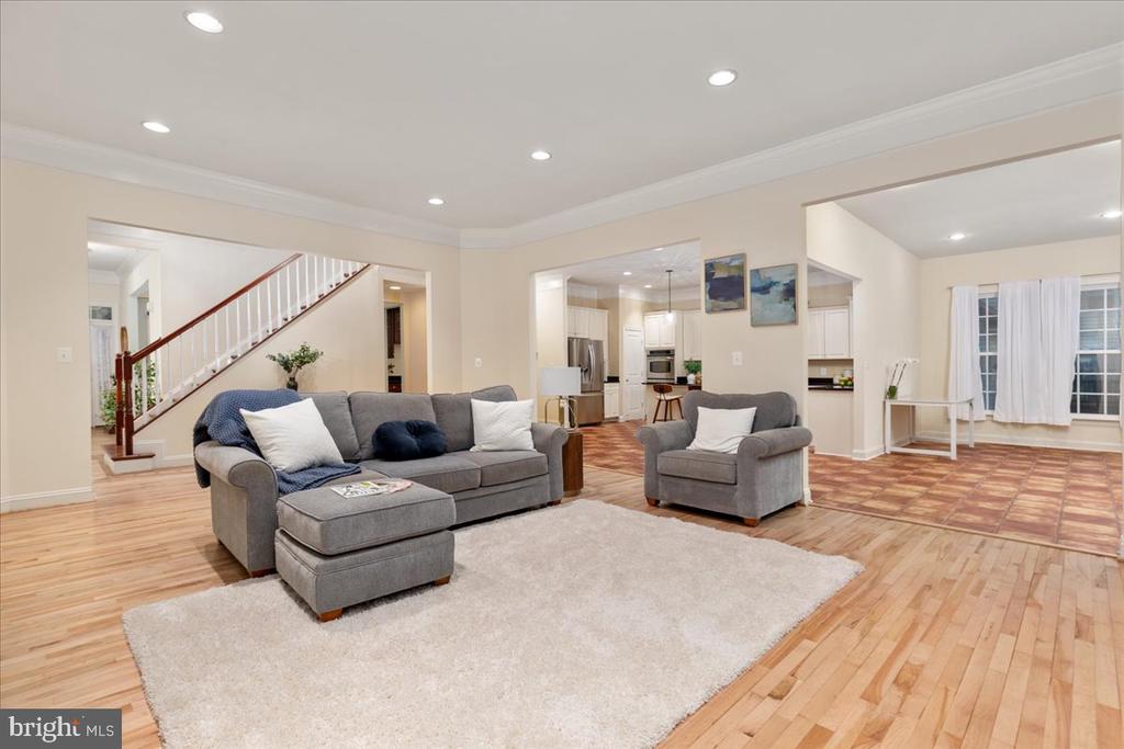 4110 CRAY DR, WARRENTON, Virginia 20187, 7 Bedrooms Bedrooms, ,4 BathroomsBathrooms,Residential,4110 CRAY DR,VAFQ2022662 MLS # VAFQ2022662