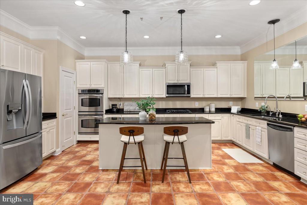 4110 CRAY DR, WARRENTON, Virginia 20187, 7 Bedrooms Bedrooms, ,4 BathroomsBathrooms,Residential,4110 CRAY DR,VAFQ2022662 MLS # VAFQ2022662