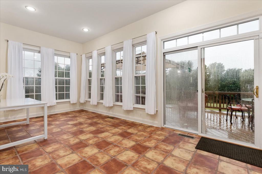 4110 CRAY DR, WARRENTON, Virginia 20187, 7 Bedrooms Bedrooms, ,4 BathroomsBathrooms,Residential,4110 CRAY DR,VAFQ2022662 MLS # VAFQ2022662