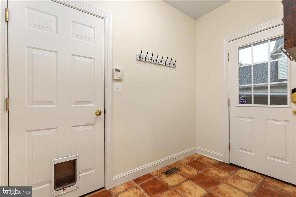 4110 CRAY DR, WARRENTON, Virginia 20187, 7 Bedrooms Bedrooms, ,4 BathroomsBathrooms,Residential,4110 CRAY DR,VAFQ2022662 MLS # VAFQ2022662