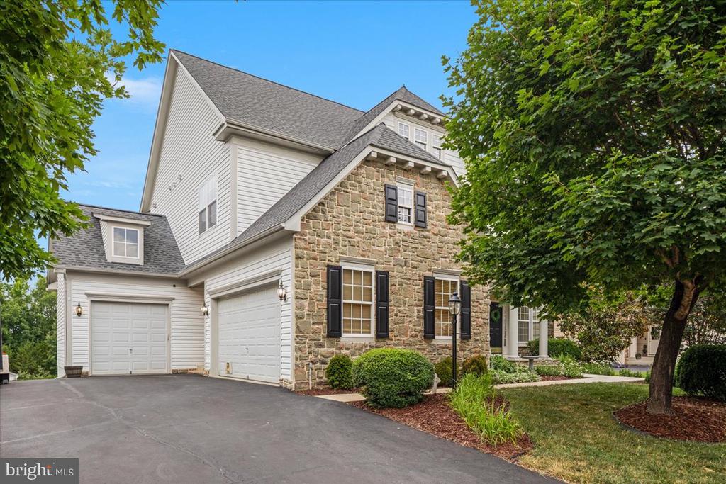 4110 CRAY DR, WARRENTON, Virginia 20187, 7 Bedrooms Bedrooms, ,4 BathroomsBathrooms,Residential,4110 CRAY DR,VAFQ2022662 MLS # VAFQ2022662