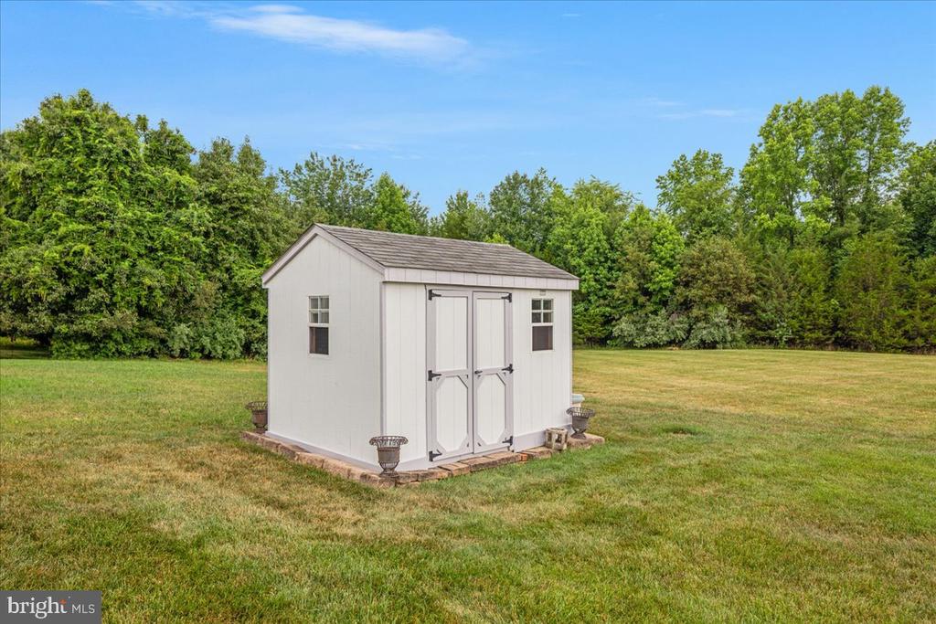 4110 CRAY DR, WARRENTON, Virginia 20187, 7 Bedrooms Bedrooms, ,4 BathroomsBathrooms,Residential,4110 CRAY DR,VAFQ2022662 MLS # VAFQ2022662
